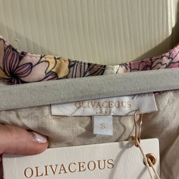 Olivaceous size S floral dress - Picture 3 of 4